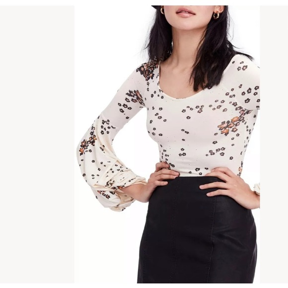 Free People Tops - on hold FREE PEOPLE To The Tropics Top Medium